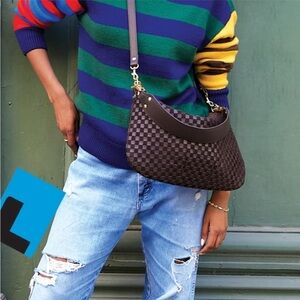 Clare V moyen messenger in color mahogany nappa and suede woven checker